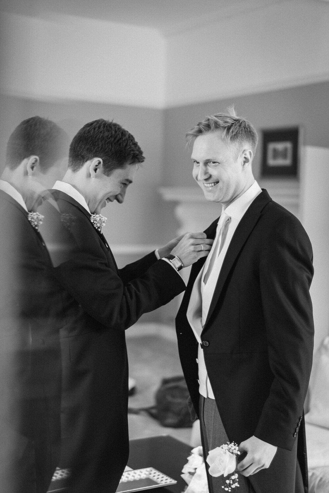 farnham-castle-surrey-wedding_0072