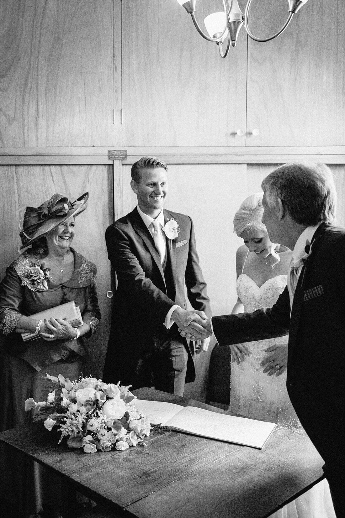 surrey-wedding-photographer_0015