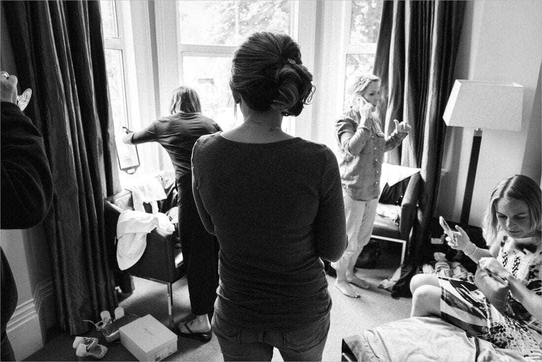 girls getting ready on the wedding morning